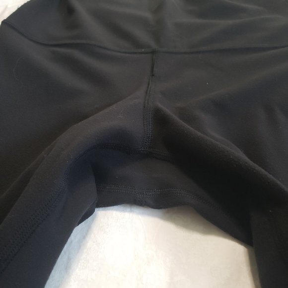 Lululemon Align II Tight Leggings 25” 7/8 length - Black - Sizes 2 &4 - Picture 12 of 13